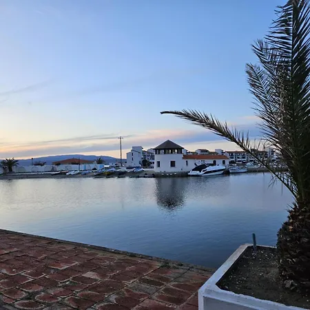 Apartman Dans Piscine Chauffee *